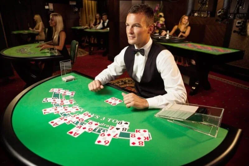Tampilan permainan dealer langsung untuk pengalaman kasino live mobile